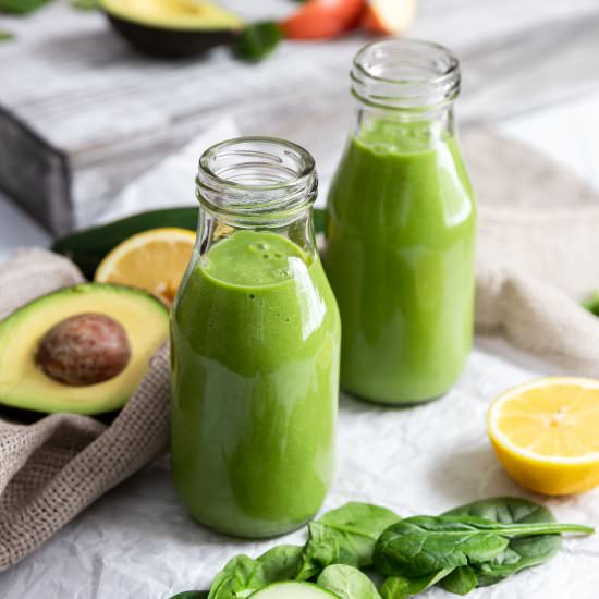 Immune Boosting Green Drink - Recipe photo by Chef Ani