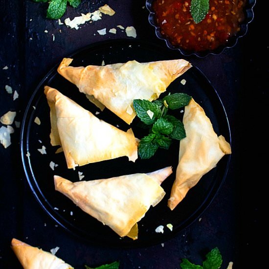 Egg Samosa - Recipe photo by nishkitchen