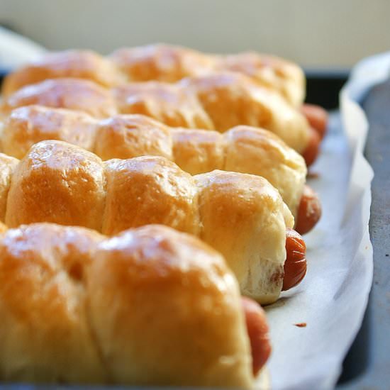 Asian Style Hotdog Rolls - Recipe photo by amiablefoods