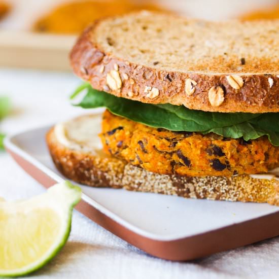 Cuban Black Bean Burgers - Recipe photo by MaesMenu