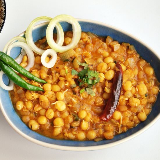 Matar chole recipe - Recipe photo by Flavours on Plate