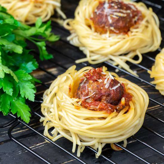 Spaghetti 'Meatball' Cups - Recipe photo by gourmandelle