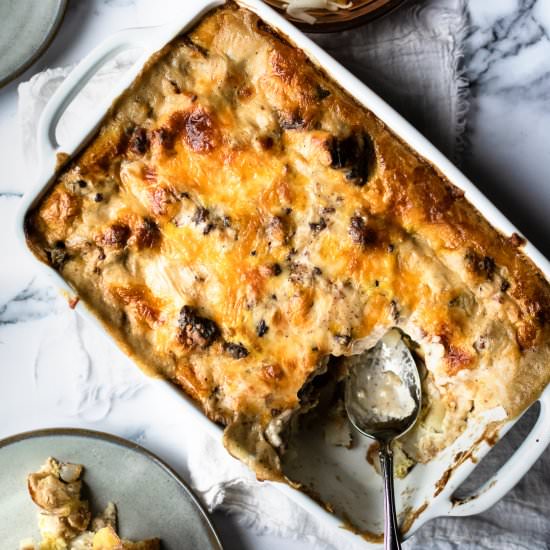 Sausage Gravy Breakfast Casserole - Recipe photo by the frozen biscuit