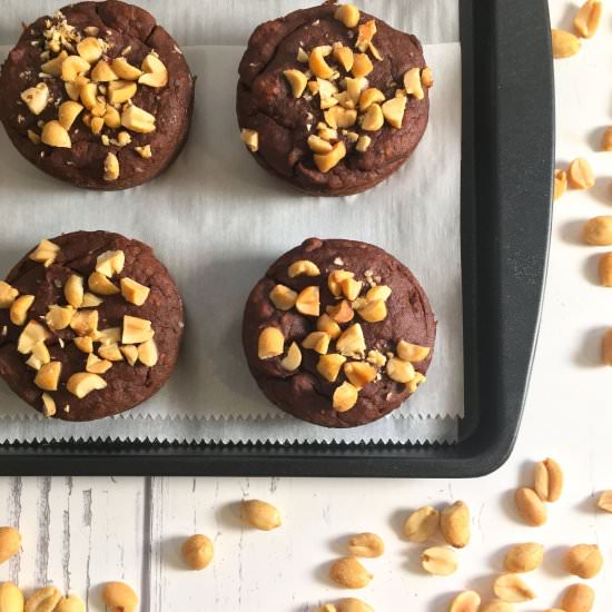 Peanut Butter Chocolate Muffins - Recipe photo by summeryule.com
