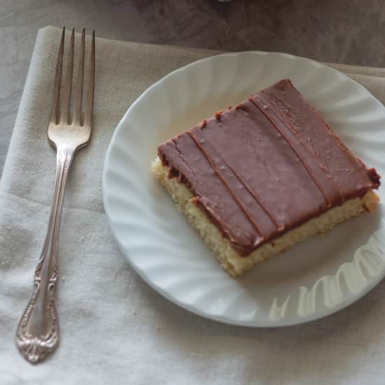 Little Yellow Cake with Icing - Recipe photo by CosmopolitanCornbread