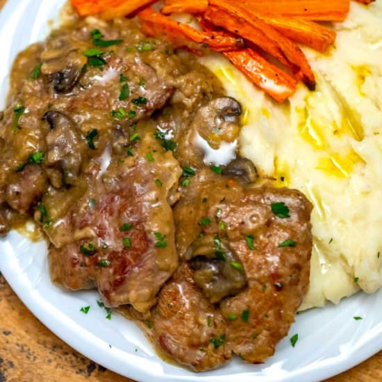 Slow Cooker Swiss Steak - Recipe photo by peasandpeonies