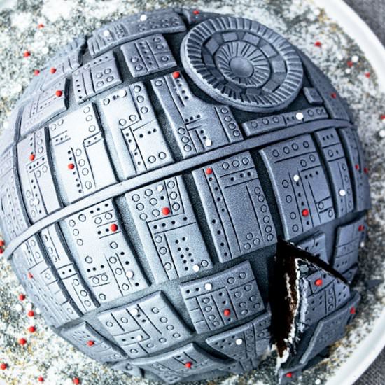 Easy Star Wars Cake - Recipe photo by Cakewhiz