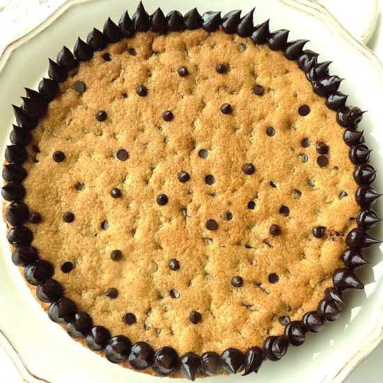 Easy Chocolate Chip Cookie Cake - Recipe photo by pastryandbeyond