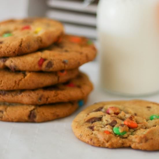 M&M’s chocolate chip cookies - Recipe photo by lifestyleofafoodie