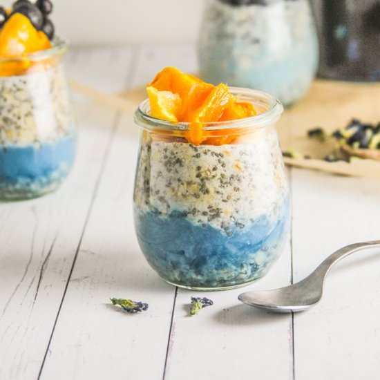 Overnight Oats | Butterfly Pea Tea - Recipe photo by honestlyfitness