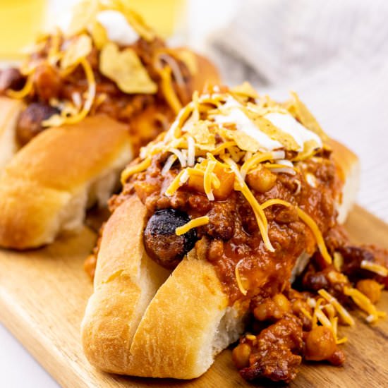 Fully Loaded Chili Dogs - Recipe photo by whippeditup