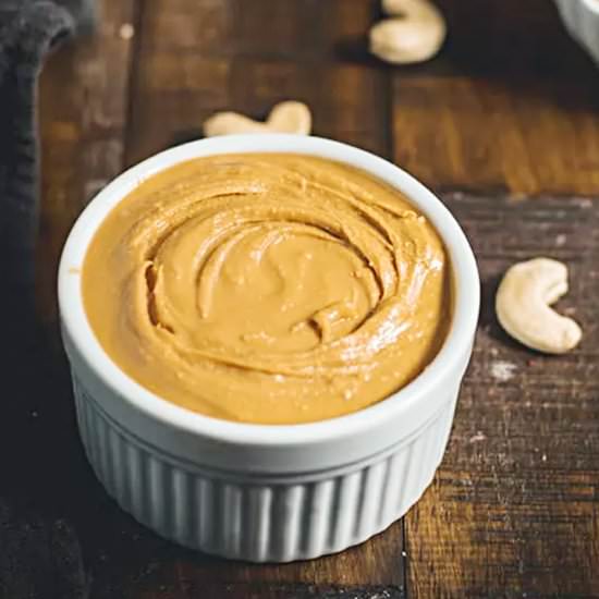 Homemade Cashew Butter - Recipe photo by SimmertoSlimmer
