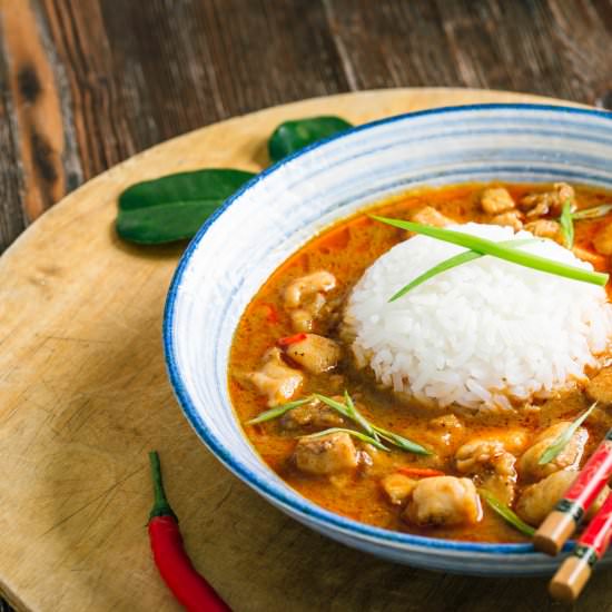 Massaman Curry with Chicken & Rice - Recipe photo by VineandPlate
