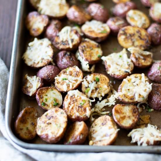 Parmesan Garlic Roasted Potatoes - Recipe photo by anyascookbook