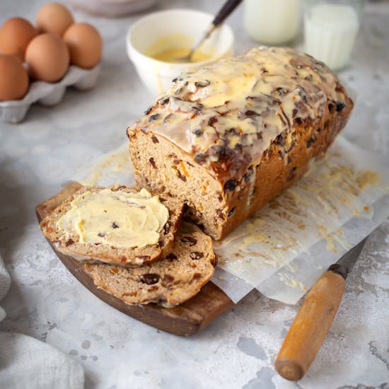 Hot cross bun loaf - Recipe photo by drizzleanddip