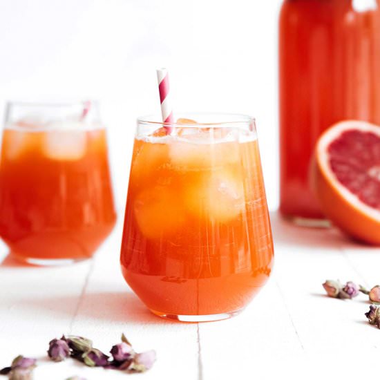 Bleeding Heart Kombucha - Recipe photo by liveeatlearn
