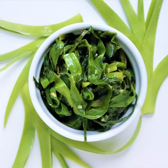 Sauteed Daylily Shoots - Recipe photo by veryveganval