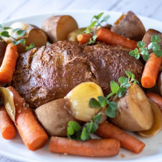 Vegan Slow Cooker Brisket - Recipe photo by 86Eats