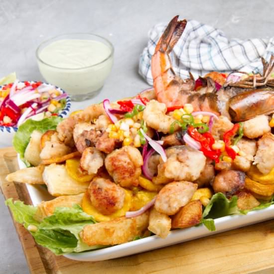 Peruvian Jalea: Mixed Fried Seafood - Recipe photo by eatperu
