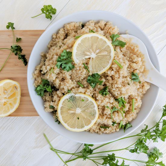 Lemon Parsley Quinoa (Instant Pot) - Recipe photo by heartypalate