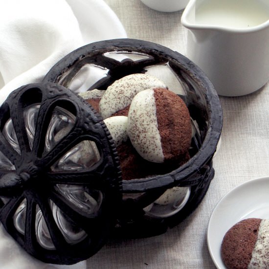 White chocolate and coffee cookies - Recipe photo by Foodohfood
