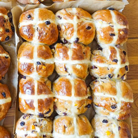 hot cross bun - Recipe photo by mrspskitchen