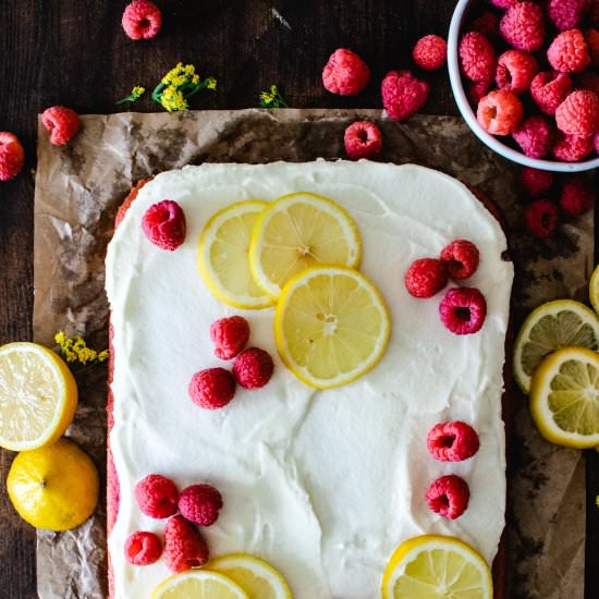 Lemon Raspberry Cake - Recipe photo by the frozen biscuit