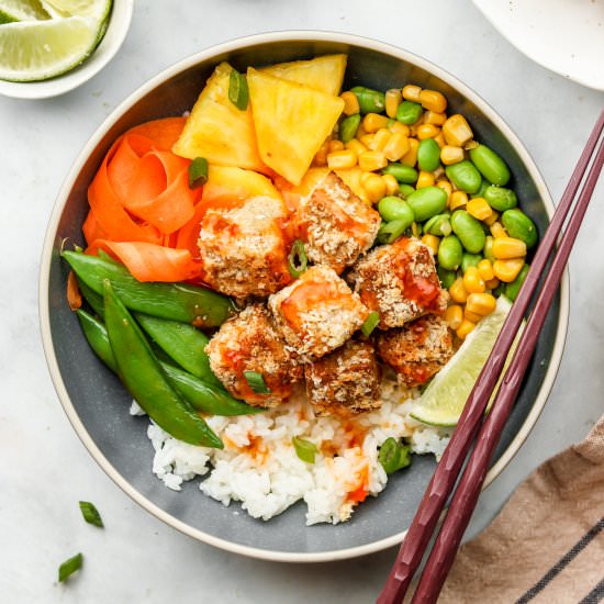 sweet chili crispy tofu bowls - Recipe photo by okonomi kitchen