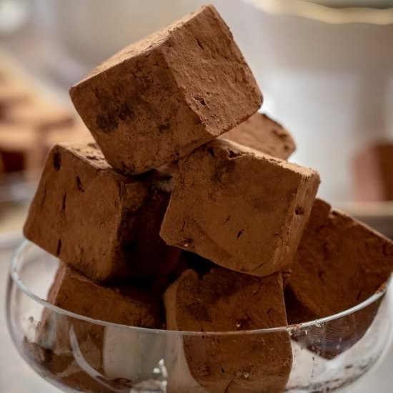 Homemade Marshmallow - Recipe photo by letthebakingbegin
