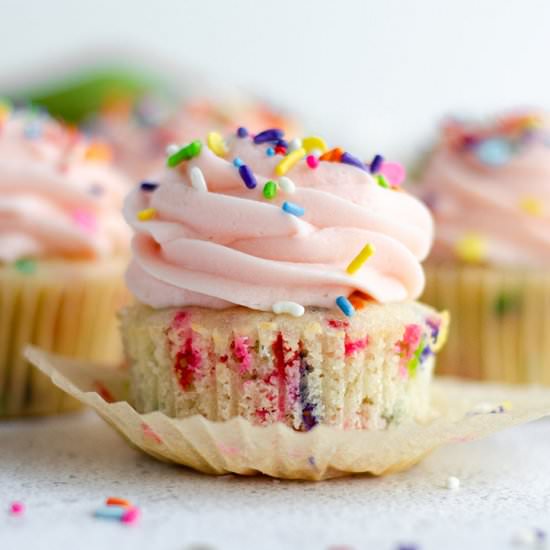 homemade funfetti cupcakes - Recipe photo by freshaprilflours