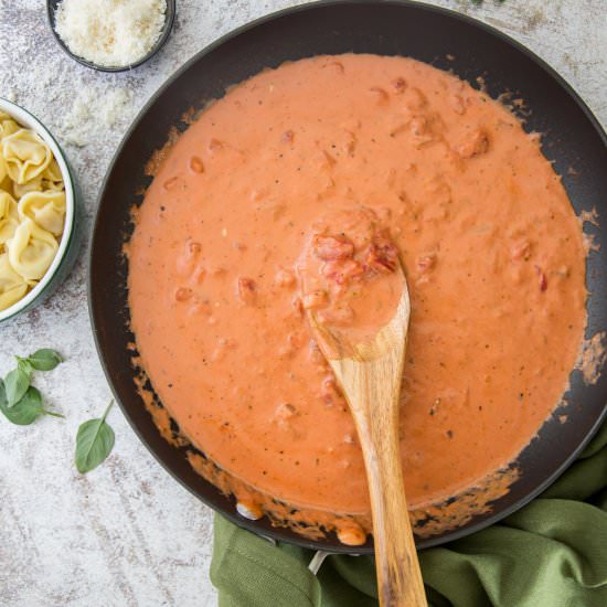 Easy Tomato Cream Sauce - Recipe photo by Valeries Kitchen