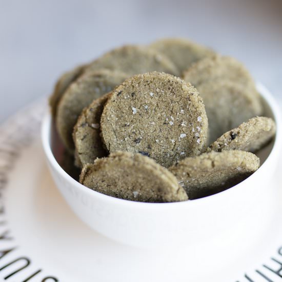 Homemade Seaweed Rice Crackers - Recipe photo by kidseatbyshanai