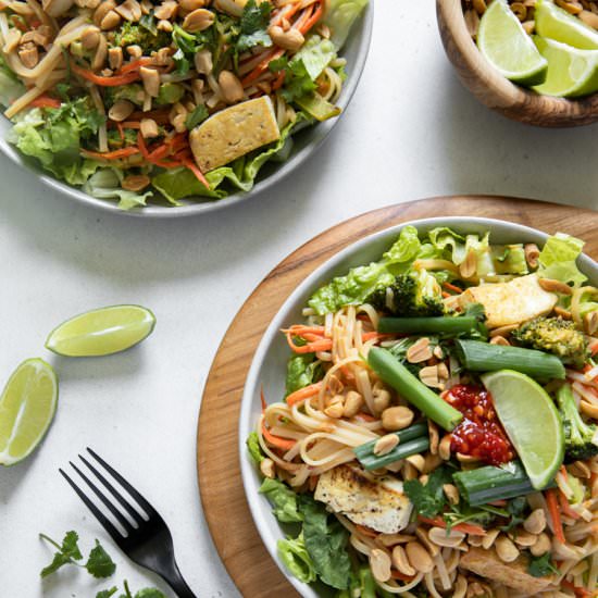 Peanut Pad Thai (vegan) - Recipe photo by glowinglywell