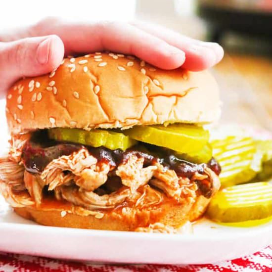 Easy Slow Cooker Pulled Pork - Recipe photo by pipandebby