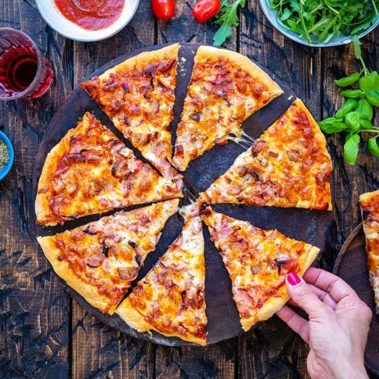 No Yeast Pizza Dough - Recipe photo by supergoldenbakes