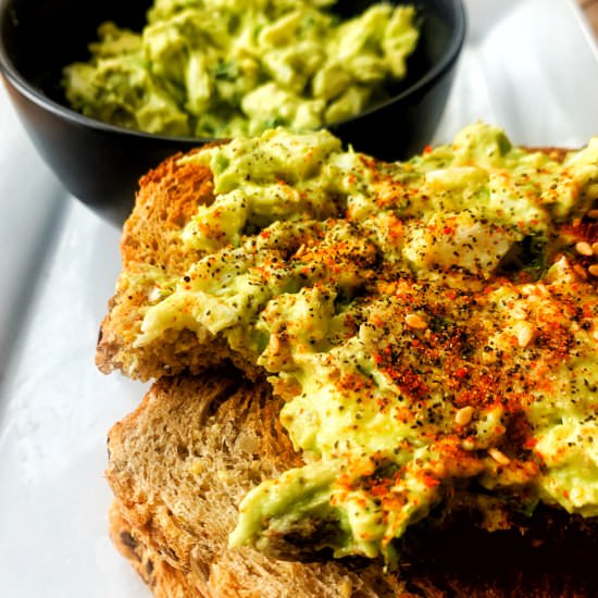 AVOCADO & EGG SALAD - Recipe photo by smileyjblog