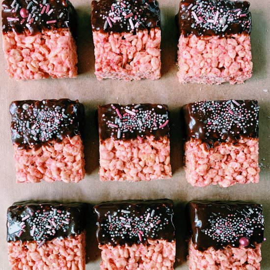 Strawberry Rice Crispy Treats - Recipe photo by thefigjar