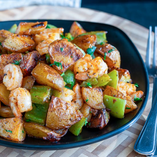 Garlic Roasted Shrimp and Potatoes - Recipe photo by Healthy World Cuisine