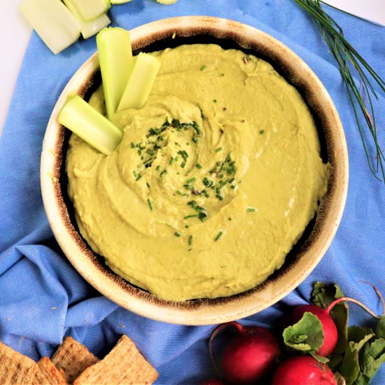 Wild Garlic Hummus - Recipe photo by veryveganval