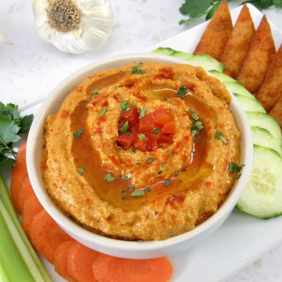 Roasted Pepper Cauliflower Hummus - Recipe photo by Keto Cooking Christian