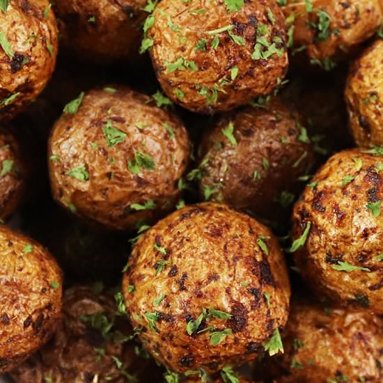 Air Fryer Baby Potatoes - Recipe photo by SimplyHappenings