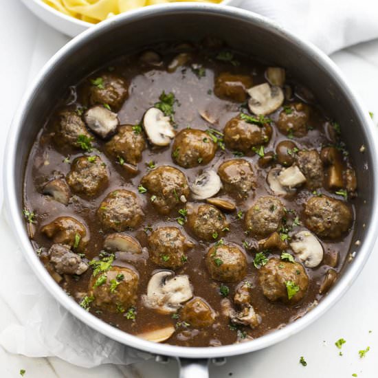 Brown Gravy Meatballs - Recipe photo by prettylittleapron