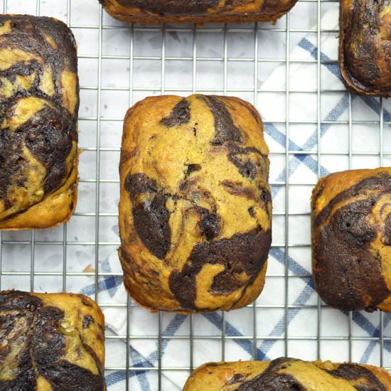 Mini Chocolate Swirl Banana Bread - Recipe photo by Jaja Bakes