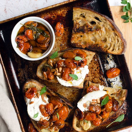 Roasted tomato and burrata toast - Recipe photo by cherryonmysundae