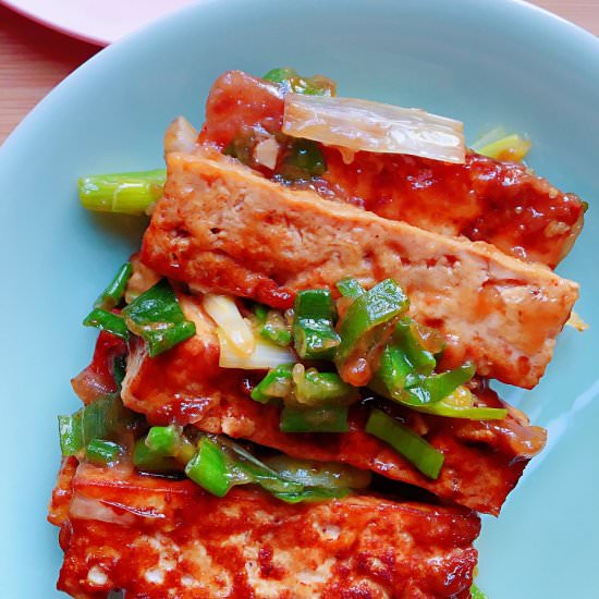 Easy Fried Tofu with Green Onions - Recipe photo by cookcookgo