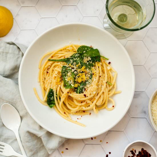 Easy Lemon Garlic Pasta - Recipe photo by josieandnina