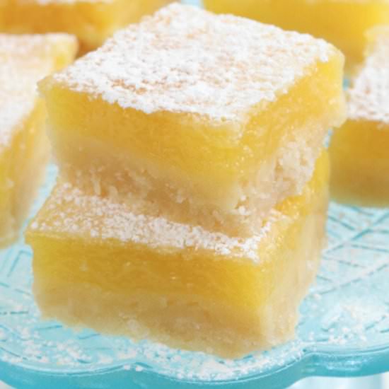 Gluten-Free Lemon Bars {DF Option} - Recipe photo by Mama Knows Gluten Free