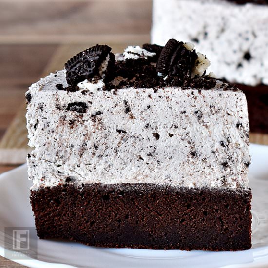 Chocolate Oreo Cheesecake - Recipe photo by Family Friendly Cooking