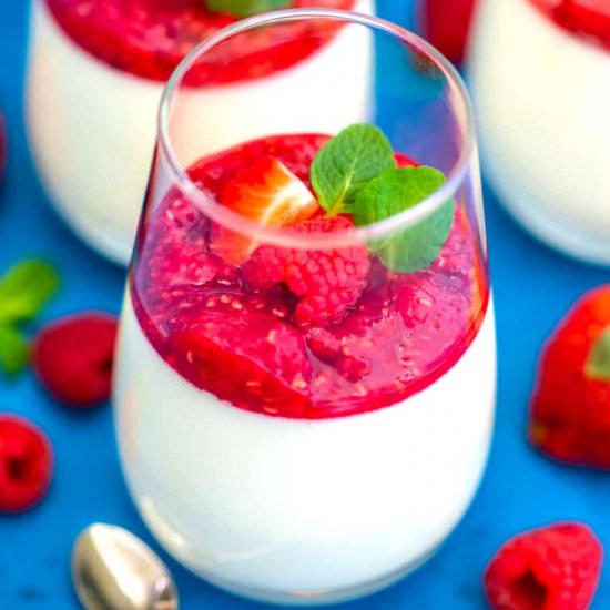 Panna Cotta - Recipe photo by peasandpeonies