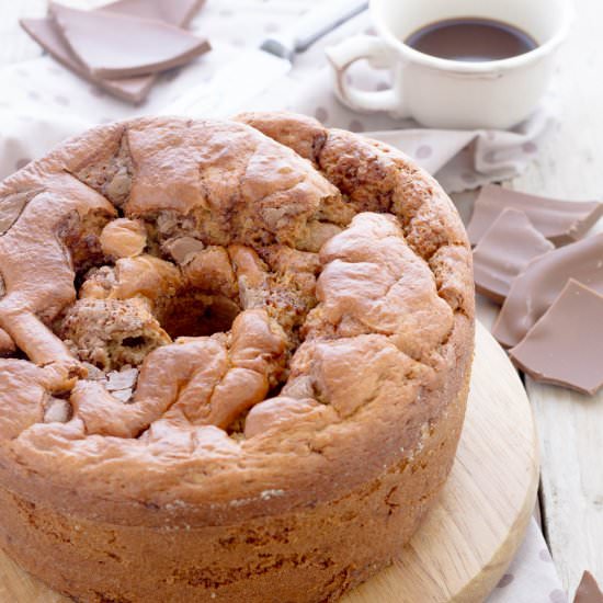 Soft donut with Easter eggs and cof - Recipe photo by lericettediluci